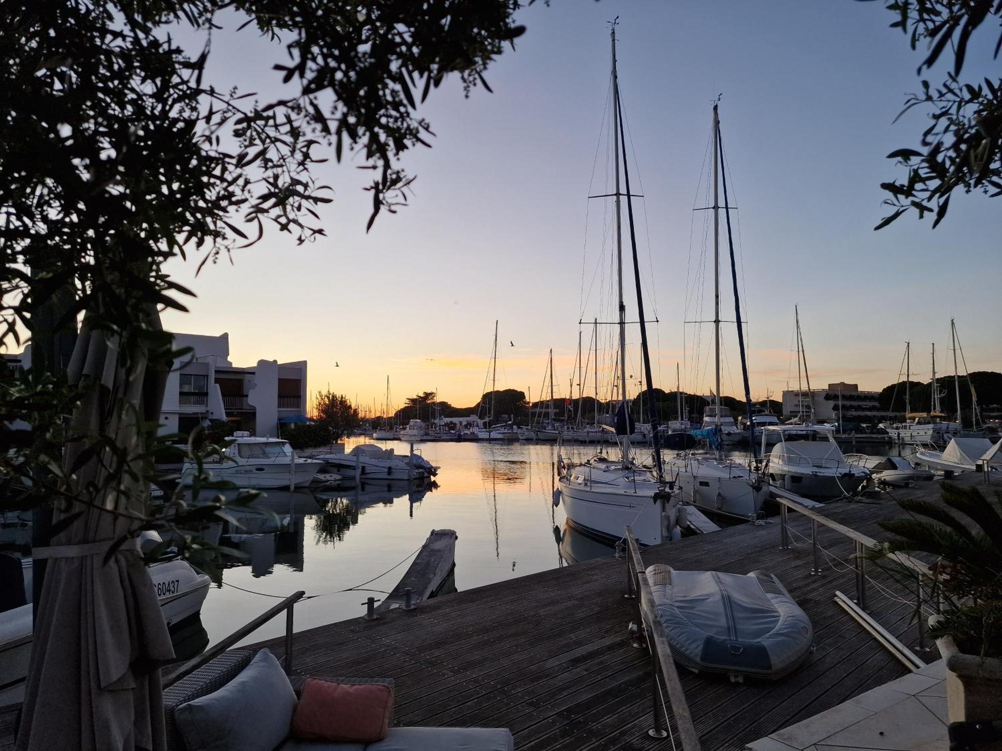 Marina Exceptionnelle - 8 Pers - 120 M2 Vue - Parentales - Cinema - Ponton Villa